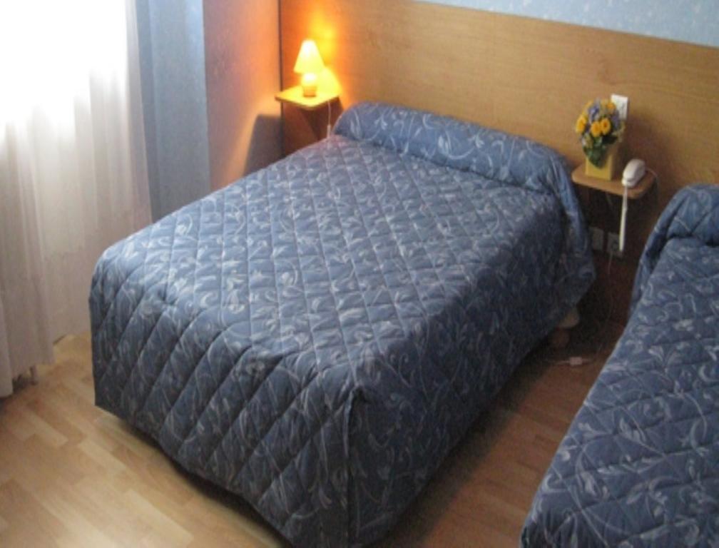 Hotel Plaisance ブリーブ・ラ ・ガイヤルド 部屋 写真